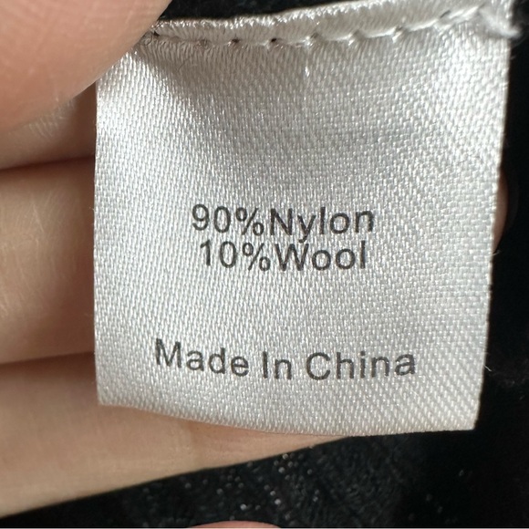 Tuckernuck Handrix Hanley Black Ribbed  Sweater Top Size XS - Picture 16 of 17